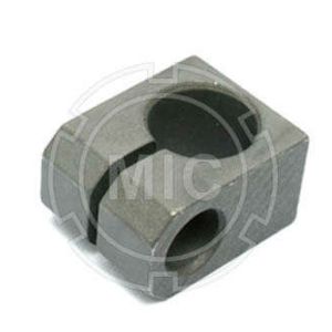 TUERCA PASANTE ESTIRA CORREA COMPR OM 366 LA