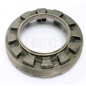 TUERCA PORTA RETEN PI�ON 1518